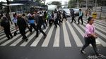 JPO Direvitalisasi, Warga Gunakan Pelican Crossing