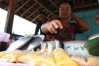 Segar Gurih! Ketika Cendol Menyatu dengan Sambal Pecel 