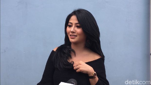 Angela Lee Bebas hingga Nikita Mirzani Merasa Jadi Tersangka Terhormat