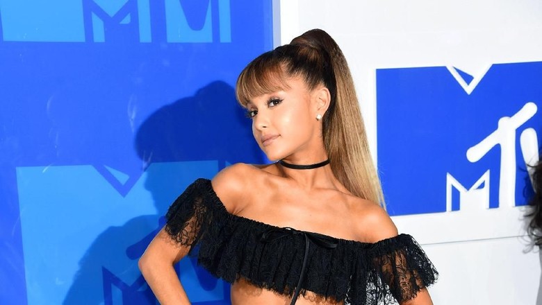 Legally Blonde hingga Bring It On di Video Klip Ariana Grande Legally Blonde hingga Bring It On di Video Klip Ariana Grande