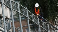 Selain JPO Gelora Bung Karno, Pemprov DKI Jakarta juga merevitalisasi JPO Polda dan JPO Bundaran Senayan.