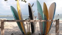 Kamu yang mau punya foto instagenik tak perlu khawatir. Ibaratnya, jepretan asal pun akan tetap cantik dengan latar Pantai Gili Air. (Bonauli/detikTravel)