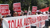 Massa demo di Kedubes Australia