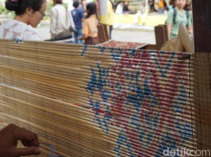 Ratusan Pelaku Industri Tenun Tradisional Gulung Tikar