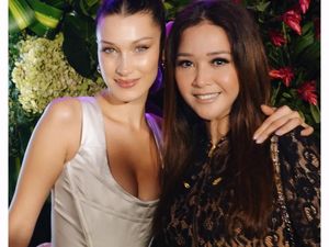Hadiri Acara Bersama, Maia Estianty Makan Bareng Bella Hadid