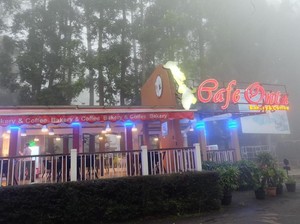Nikmat, Santap Roti Panda dengan Nuansa Pegunungan yang Sejuk