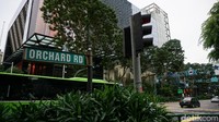 Orchard Road dipenuhi toko branded, ritel fashion, restoran kelas atas, sampai tempat nongkrong. Pada tahun 1850-an, daerah yang sederhana ini mulai berubah (Masaul/detikTravel)
