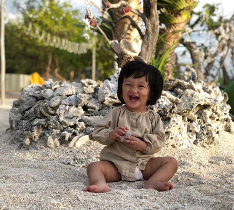 9 Foto Anak Publik Figur, Siapa Paling Menggemaskan?