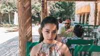 Cantiknya! Sering travelling, Nikita Willy pun terlihat sedang sarapan di salah satu restoran yang ada di Bodrum, Turki. Foto: Instagram @nikitawillyofficial94