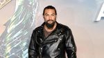 Gaya Biker Jason Momoa di World Premier Aquaman