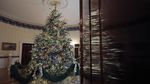 Penampakan Gedung Putih Bersolek Menyambut Natal