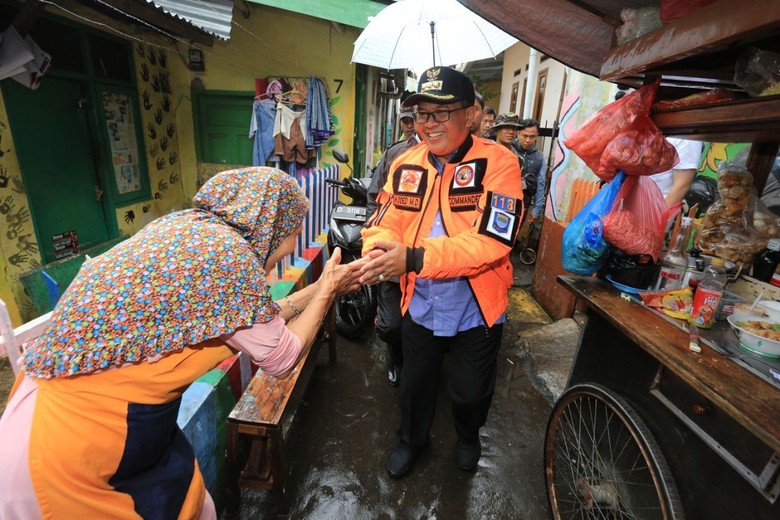 Temui Korban Banjir Astanaanyar, Oded Janjikan Solusi Temui Korban Banjir Astanaanyar, Oded Janjikan Solusi