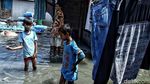 Banjir Rob Rendam Pemukiman Nelayan di Muara Angke