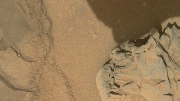 Ia akan mengebor permukaan Mars dengan alat khusus untuk mengukur suhu di dalam. Foto: NASA