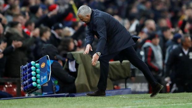 Jose Mourinho Kembali Tersandung di Tengah Jalan