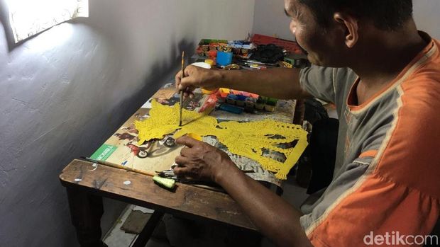 Tekuni Kerajinan Wayang Kulit, Hartono Raup Omzet Rp 6 Juta/Bulan