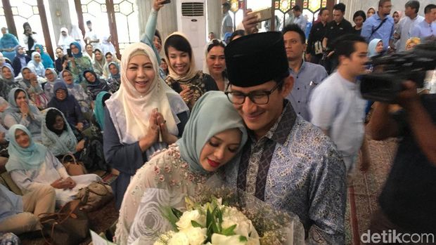 Kejutan Sandiaga untuk Mpok Nur di Ultah ke-49