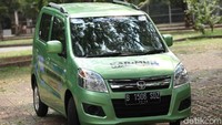 Suzuki Karimun Wagon R juga masih laris. Meski tak sebanyak Sigra, Suzuki mampu mendistribusikan Karimun Wagon R sebanyak 600 unit. Foto: Rengga Sancaya