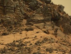 Foto-foto Suasana Planet Mars Dijepret Langsung dari Sana