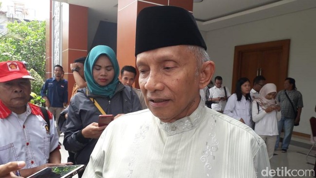Luhut Vs Amien Rais soal Tudingan Pengibulan Jokowi