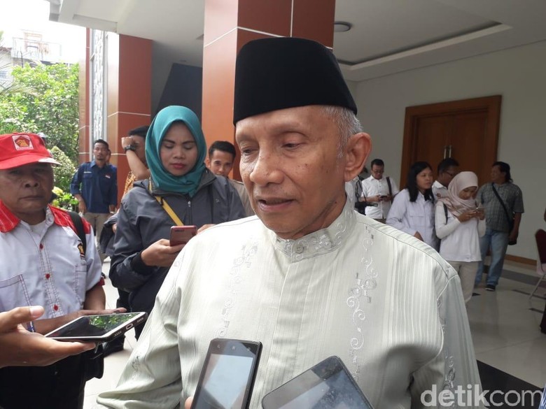 Amien Rais: Kalau People Power Sampai Bentrok, Itu Jelas Tak Boleh Amien Rais: Kalau People Power Sampai Bentrok, Itu Jelas Tak Boleh