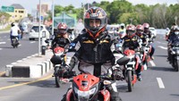 Momen Hamish Daud saat ikut touring bersama Suzuki di Bali beberapa waktu yang lalu. Istimewa.