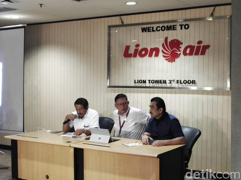 Data Pramugari PK-LQP Berbeda, Ini Penjelasan Lion Air Data Pramugari PK-LQP Berbeda, Ini Penjelasan Lion Air
