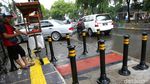 Potret Bollard yang Terpasang di Trotoar Jakarta