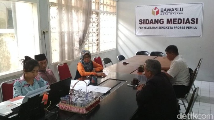Kasus Penyebaran Stiker Caleg di Malang Diklarifikasi