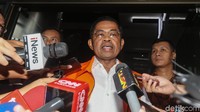 Sekjen Partai Golkar, Idrus Marham usai diperiksa KPK, hari ini Rabu (28/11/2018).