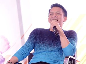 Ariel NOAH Ungkap Cewek yang Temani di Konser Marcell