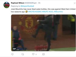 Semua pun Terbelalak dengan Aksi Banting Botol Mourinho...