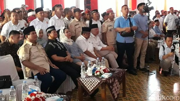 Prabowo Salah Tingkah Disoraki Ribuan Pendukung, Ini Penyebabnya