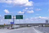 Resmi Beroperasi, Jalan Tol Solo-Ngawi Terapkan Cashless Payment