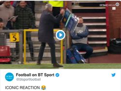 Semua pun Terbelalak dengan Aksi Banting Botol Mourinho...