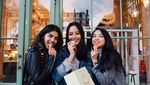Tetap Cantik Saat Makan, Ini Pose Kulineran ala Adik Maudy Ayunda