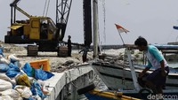 Dermaga tersebut untuk mengantisipasi banyaknya kapal wisatawan yang berkunjung ke pulau tersebut yang akan disiapkan untuk menjadi daerah Pariwisata kepulauan di utara Jakarta.