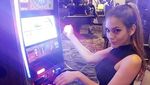 Foto: Gaya Traveling Fotografer Seksi yang Suka Foto Hot