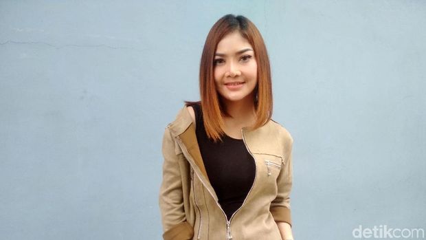 Irma Darmawangsa saat ditemui di studio Trans TV.