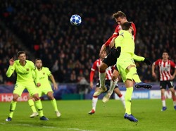 Gol balasan tim tuan rumah dicetak oleh Luuk de Jong. Dean Mouhtaropoulos/Getty Images.