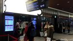 Tertibnya Antrean Orang Jepang di Stasiun yang Manjakan Mata