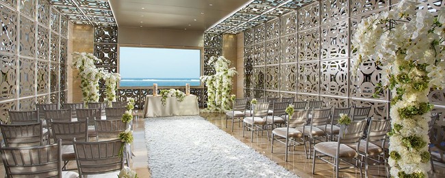 Kapel lainnya yakni Harmony, memiliki luas lebih kecil namun ditemani pesona lautan sebagai latarnya. Lokasi ini bisa disewa mulai dari US$ 3.750 atau Rp 54 juta. Foto: dok. The Mulia Bali