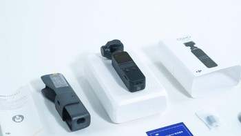 Dalam keadaan terlipat kamera ini bisa dengan mudah dikantongi. Foto: Dok. DJI