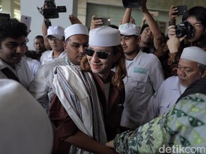 Soal Jokowi Haid, Timses Minta Habib Bahar bin Smith Ditangkap!