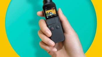 Meski dimensinya mungil, Osmo Pocket tetap dilengkapi layar sentuh, meski ukurannya juga kecil yaitu 1 inch. Foto: Dok. DJI