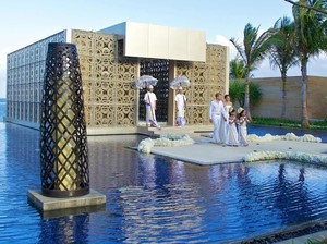 Mengintip Mewahnya Tempat Pernikahan Crazy Rich Surabayan di Bali