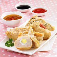 Gurih Renyah, Batagor Kenyal dengan Siraman Saus Kacang yang Kental
