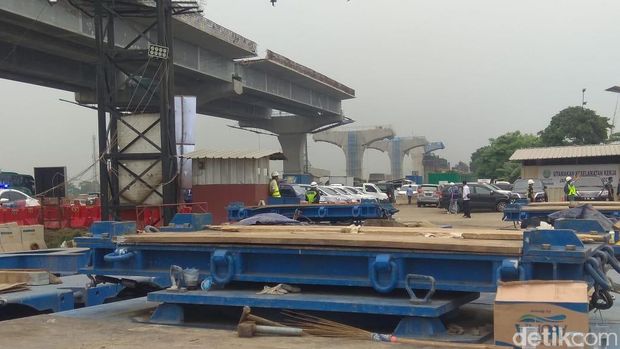Progres konstruksi tol Jakarta-Cikampek (Japek) layang