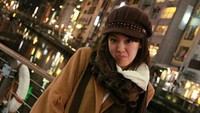 Sirin juga pernah liburan ke Jepang. Dilihat dari bacground fotonya, Sirin liburan ke Osaka (Instagram/@sirinlily)  