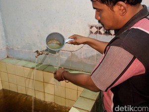 Air PDAM Keruh dan Merah Kecoklatan Dikeluhkan Warga Lamongan